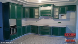 Кухни Массив ольхи цвет Зеленый (RAL 6003) с серебряной патиной