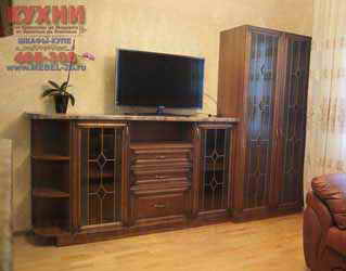 Шкафы-купе и мебель у которых корпуса: Орех 517 (Орех Экко) Модуль для TV в классическом стиле.  